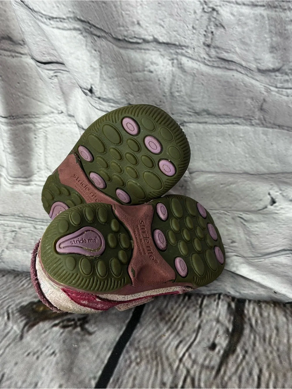 VTG Y2K Abby Cadabby Sesame Street Baby Stride Rite Pink Sneaker Shoes Size 4